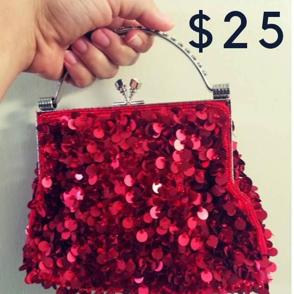 Red sequins hand bag with silver strap